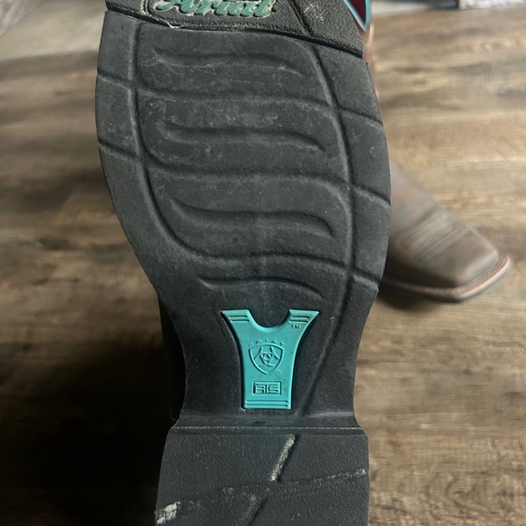 Ariat women’s western boots - Picture 4 of 4